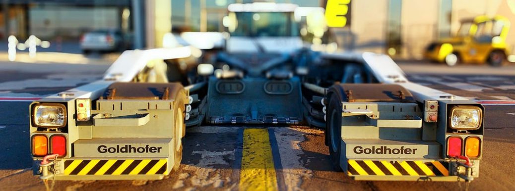 Goldhofer ST3 - towbarless tug