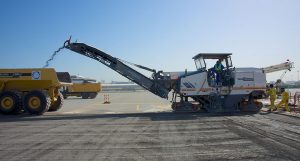 Oprava dráhy 12L/30R (c) alnaboodahconstruction.com