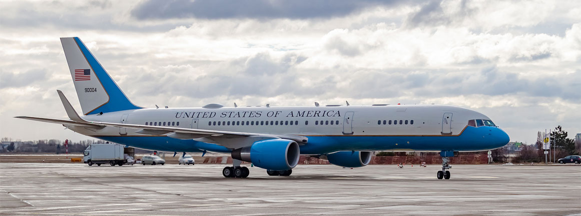 Boeing C-32A (Boeing 757-200), USAF