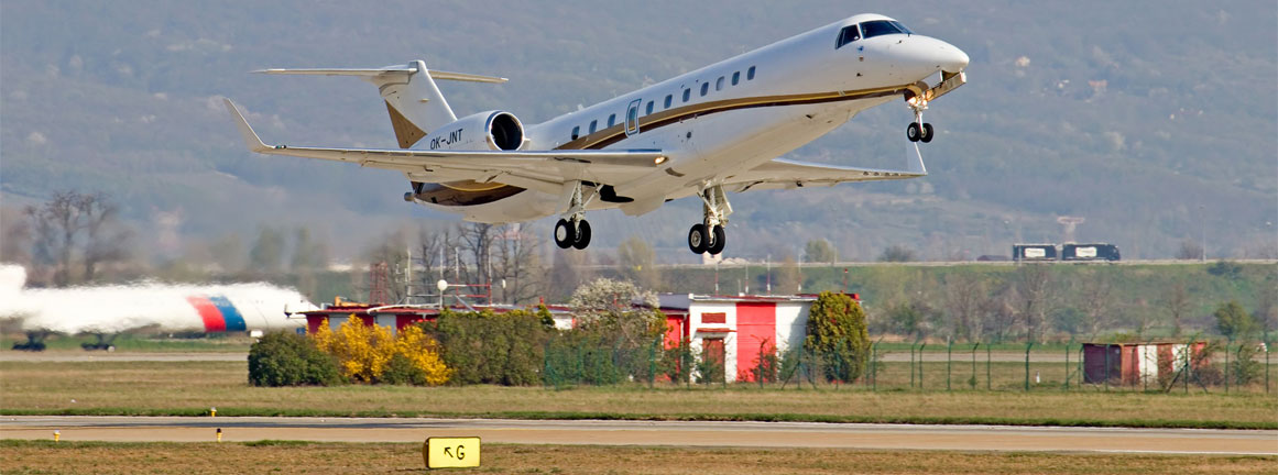 Embraer EMB-135BJ Legacy 600 OK-JNT