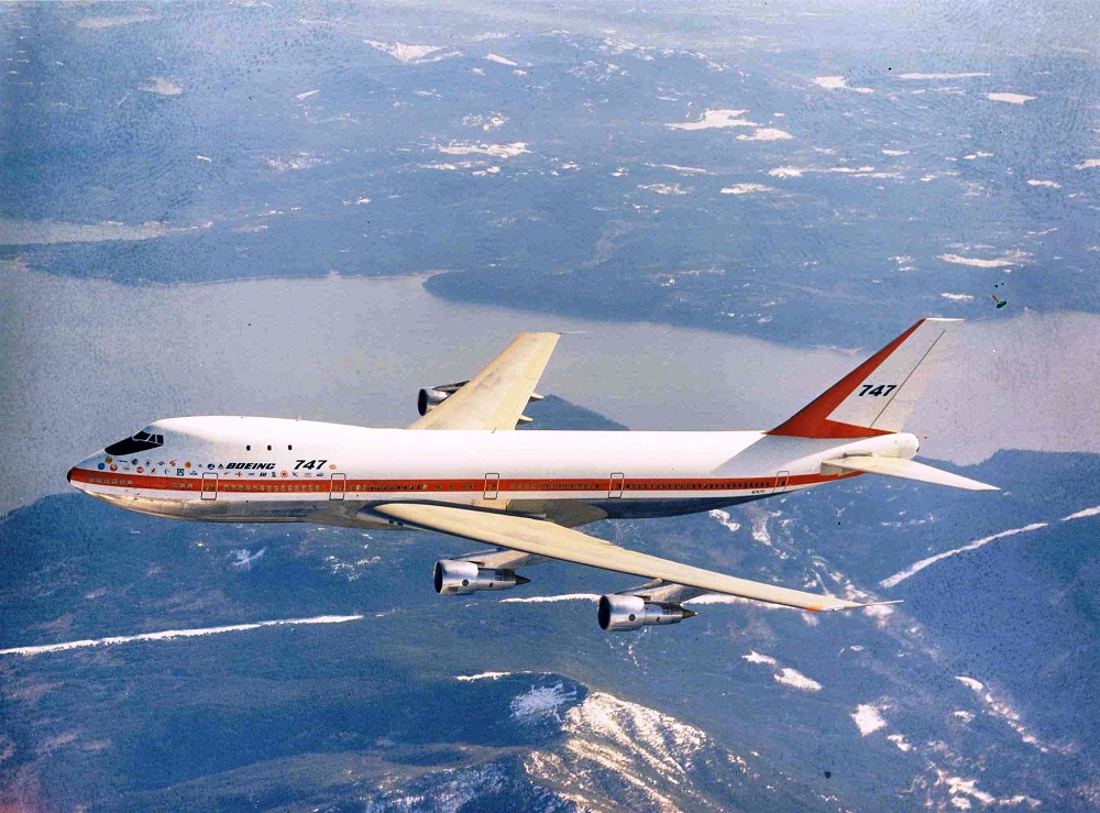 Prvý let Boeingu 747-200 (c)boeing.com