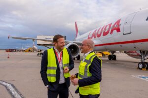 Airbus A320-214 spoločnosti LaudaMotion na letisku vo Viedni (c)viennaairport.com