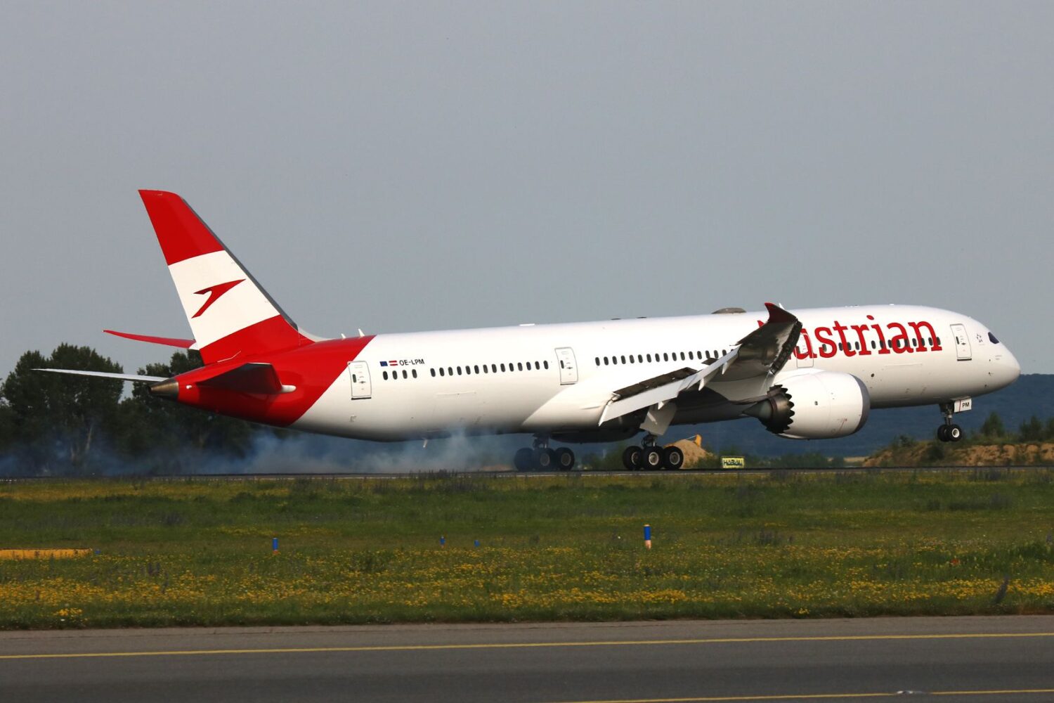 Boeing 787-9 Dreamliner registrácie OE-LPM leteckej spoločnosti Austrian Airlines (c)M. Dichler