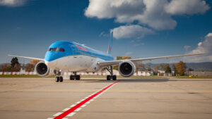Boeing 787-9 Dreamliner leteckej spoločnosti Neos na linke z Bratislavy na Maurícius