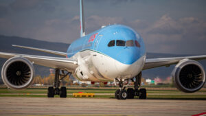 Boeing 787-9 Dreamliner leteckej spoločnosti Neos na linke z Bratislavy na Maurícius